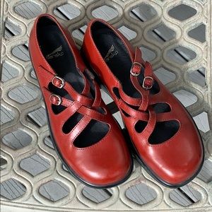 Brand new Dansko “Myla” shoes